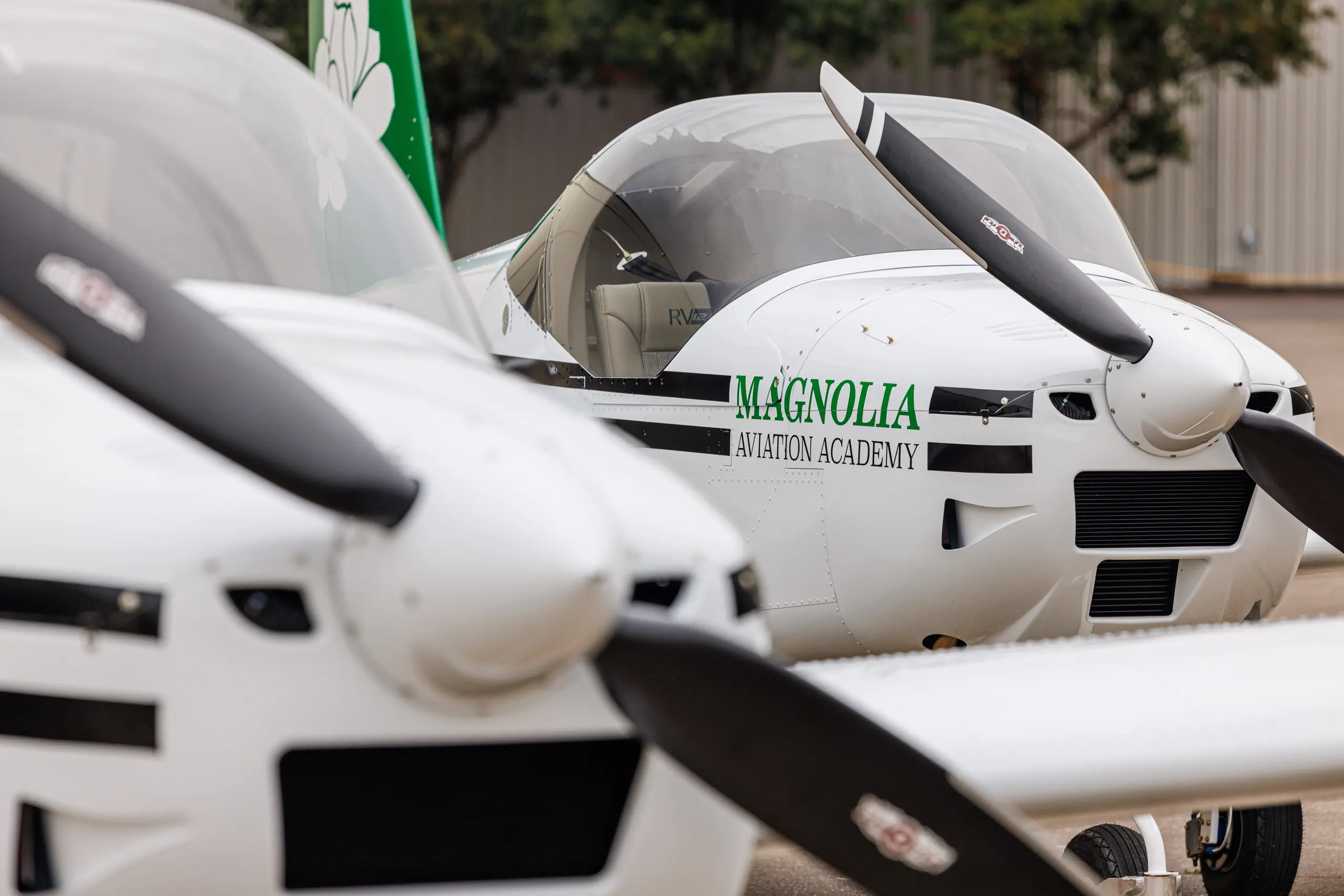 Van's RV-12iS cockpit used for Magnolia flight training